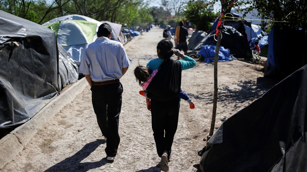 fears-over-coronavirus-grip-migrant-camps-on-us-mexico-border